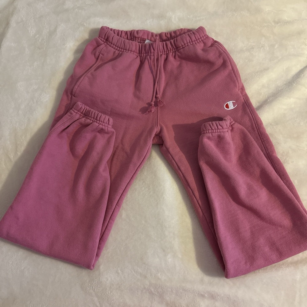 Champion women’s  Joggers in Pink
